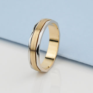 Faceted Details Men's Wedding Band