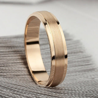 Brushed Finish and Polished Edges Men's Wedding Band