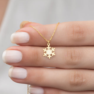 Solid Plain Gold Snowflake Pendant Necklace